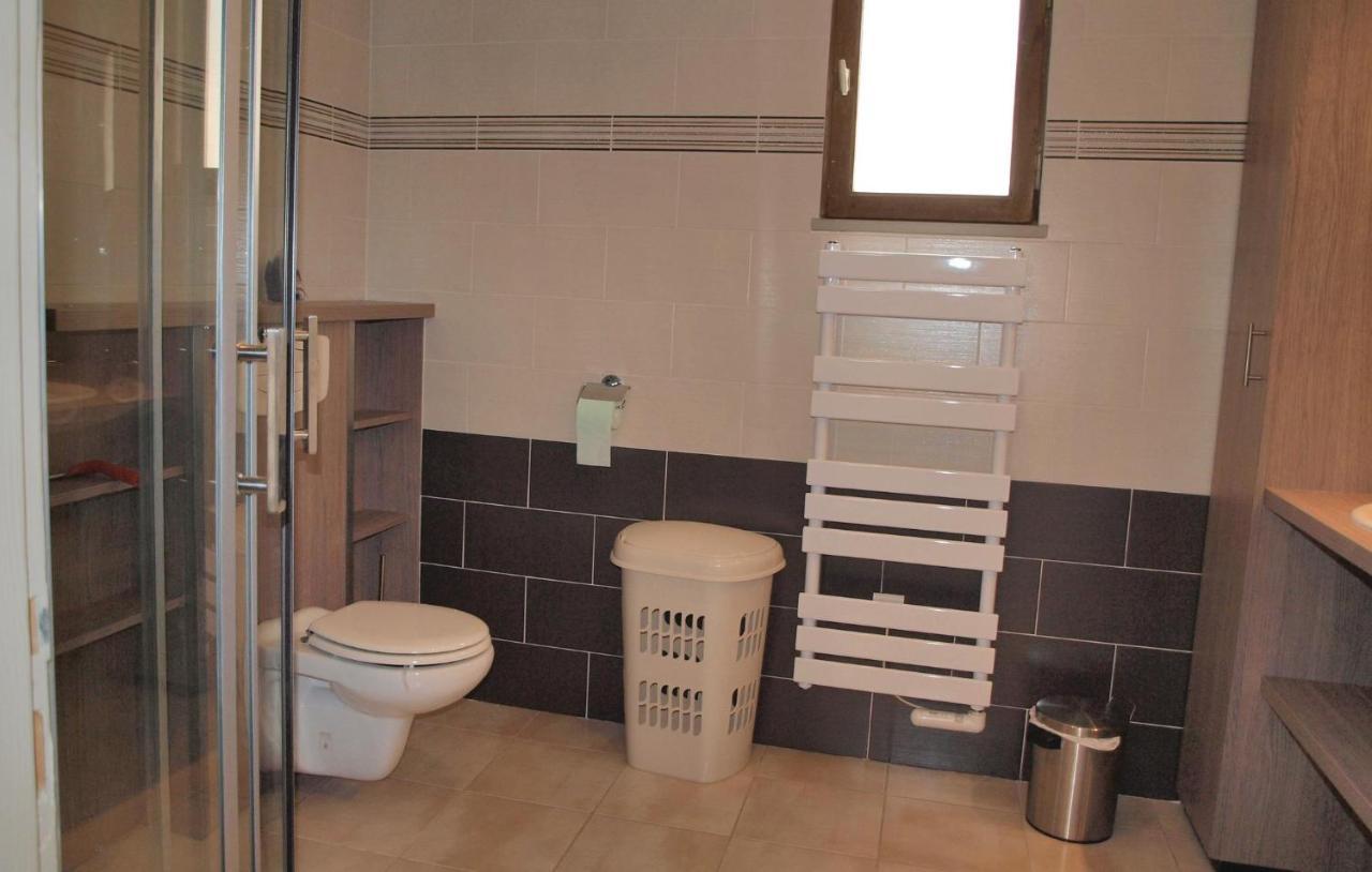 2 Bedroom Awesome Home In Mantallot 외부 사진
